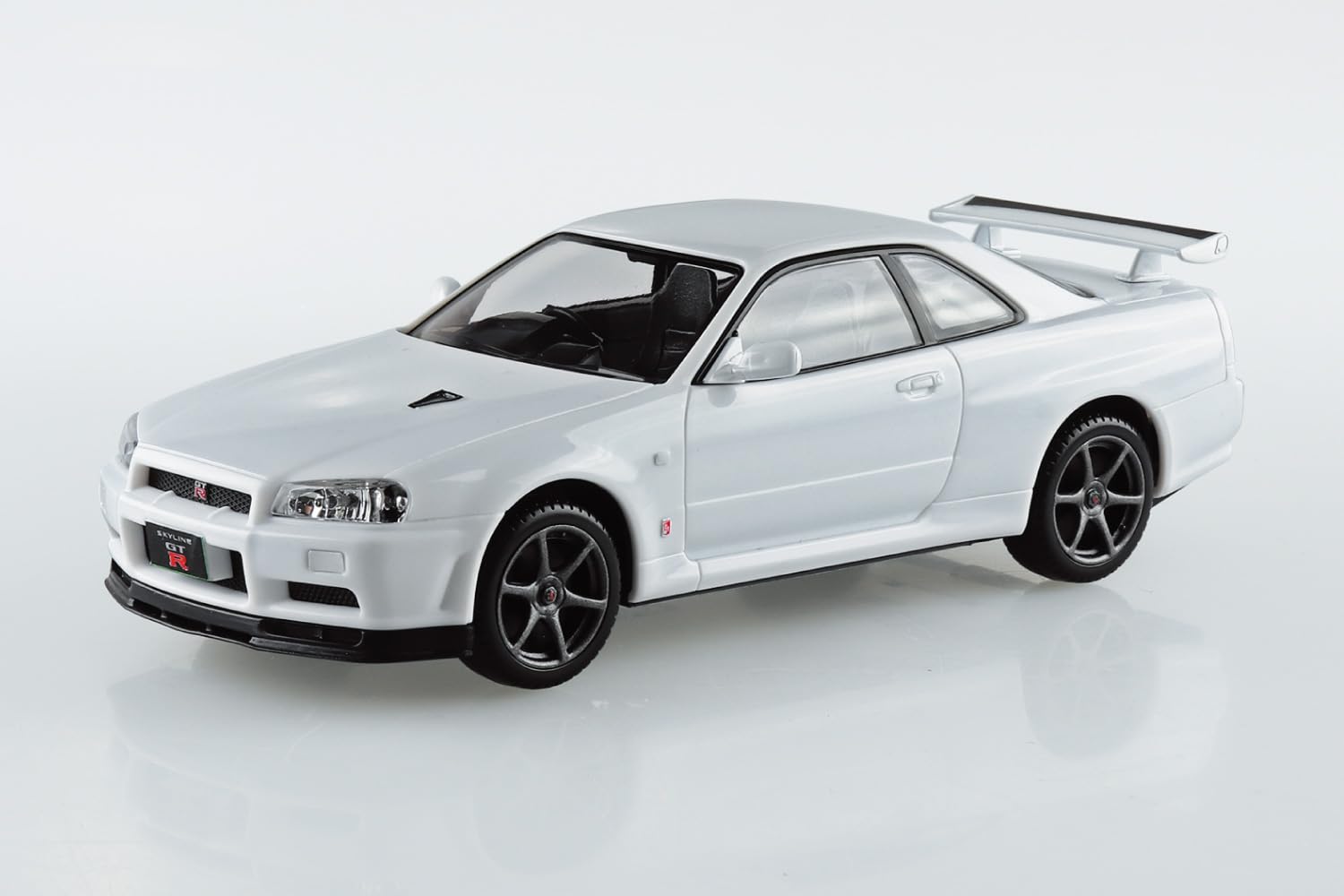 Aoshima 1/32 Snap Kit No.12 Nissan R34 Skyline GT-R White Model Car Kit