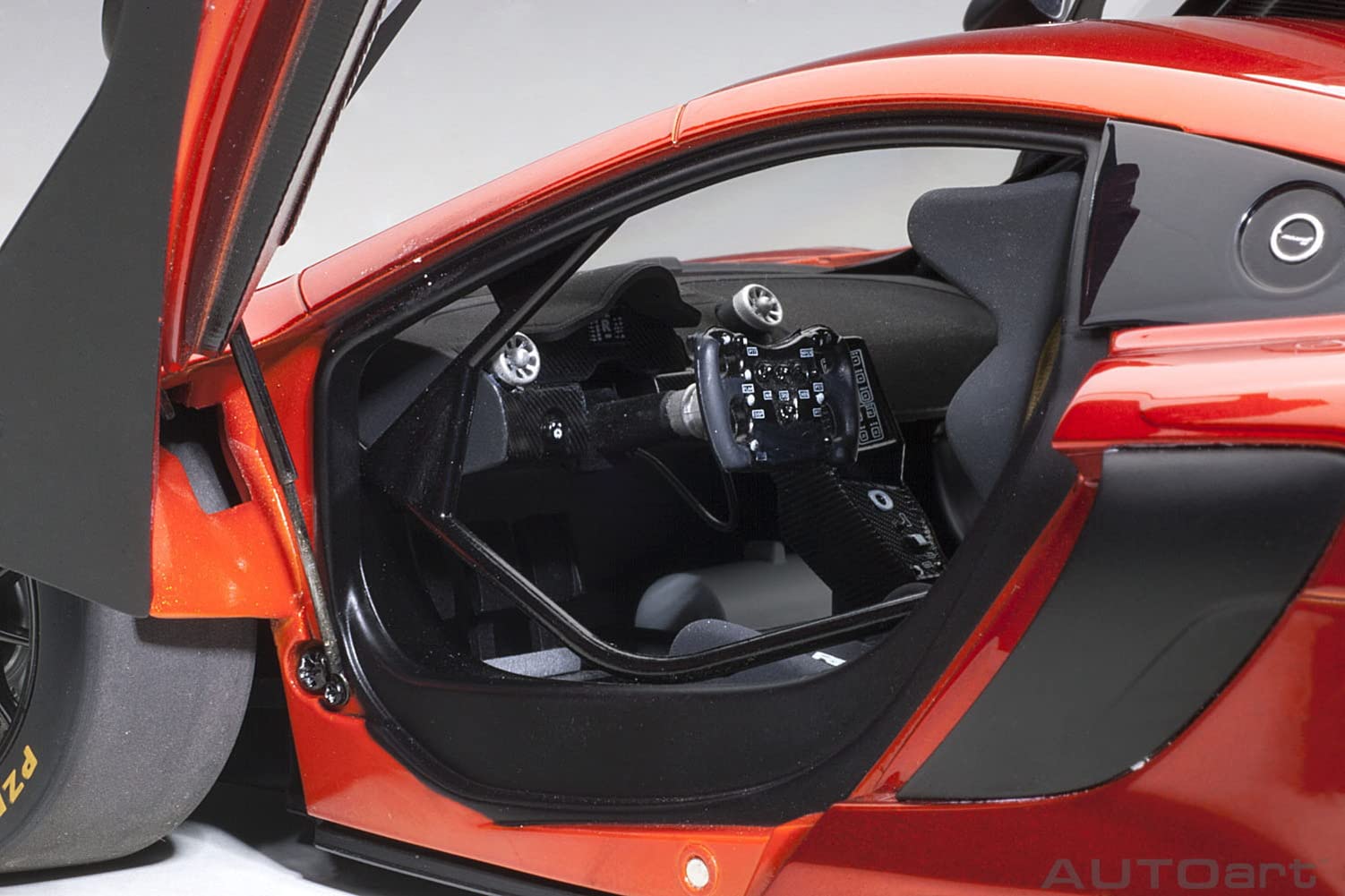 Autoart 1/18 Scale McLaren 650S GT3 Diecast Model in Metallic Orange- Japan Figure Store - #1 Bring To You The Best Japanese Goods