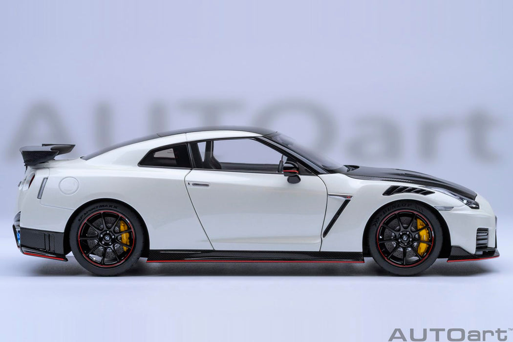 Autoart 1:18 Scale Nissan GT-R R35 Nismo Special Edition Pearl White Model