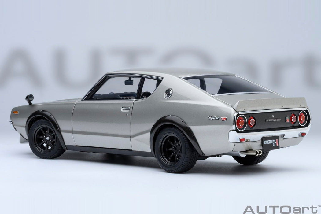 Autoart Nissan Skyline 2000GT-R 1:18 Model Tuned Silver Edition 77466