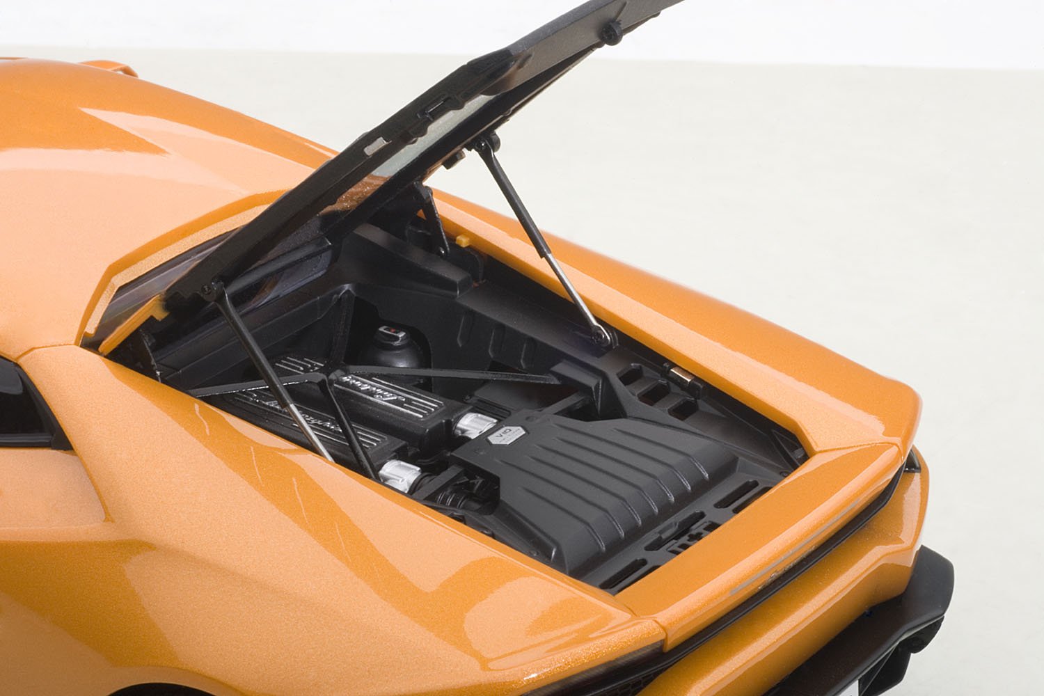 Autoart 1/18 Composite Model Lamborghini Huracan LP610-4 Metallic Orange- Japan Figure Store - #1 Bring To You The Best Japanese Goods
