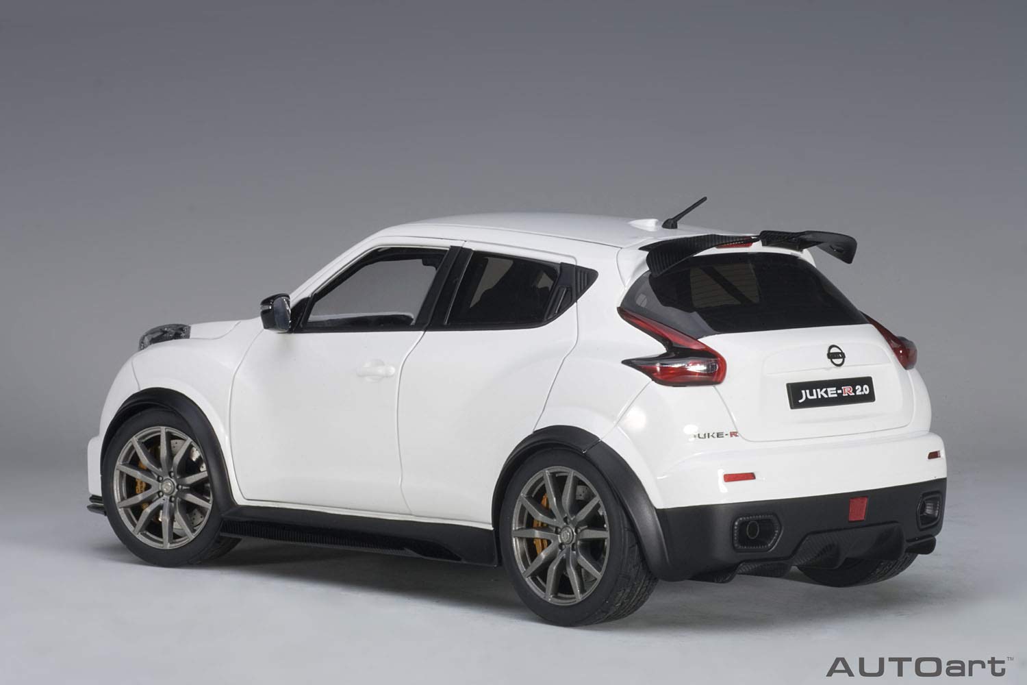Autoart 1/18 Nissan Juke R 2.0 White Model 38560 Best Price Finish- Japan Figure Store - #1 Bring To You The Best Japanese Goods