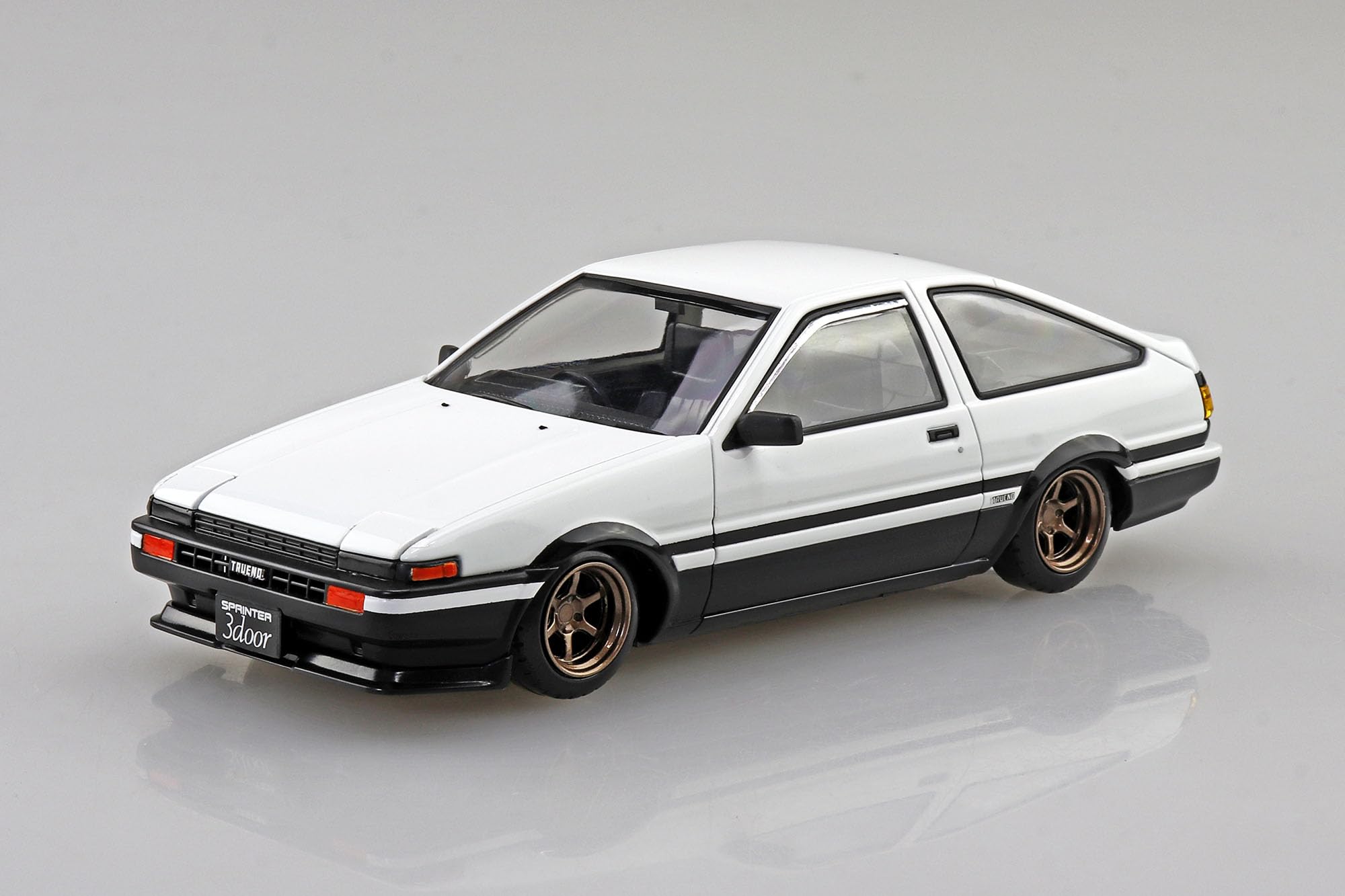 Aoshima Rakupla Snap Kit Toyota Sprinter Trueno High-Tech Two-Tone- Japan Figure Store - #1 Bring To You The Best Japanese Goods