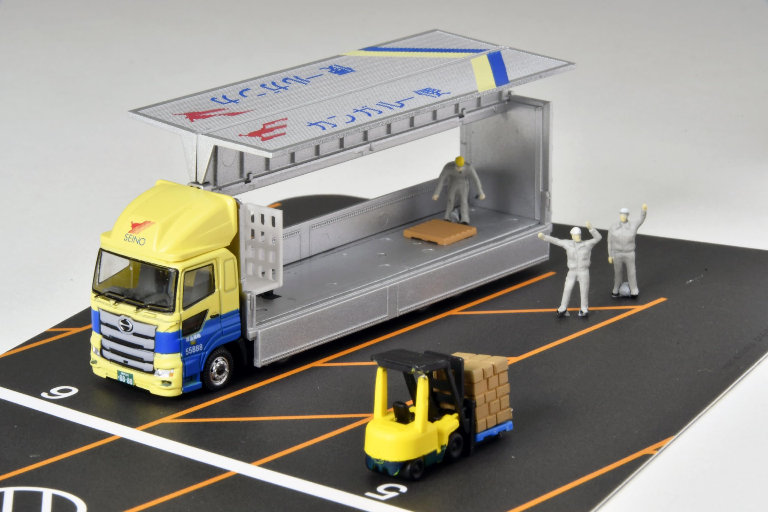 Tomytec Truck Collection Wing Van Set H Seino Diorama Supplies 333777- Japan Figure Store - #1 Bring To You The Best Japanese Goods