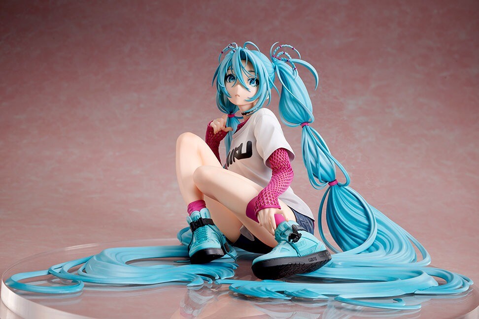 Stronger Hatsune Miku 1/4 Scale Vocaloid Figure Latest Street Style Cute- Japan Figure Store - #1 Bring To You The Best Japanese Goods