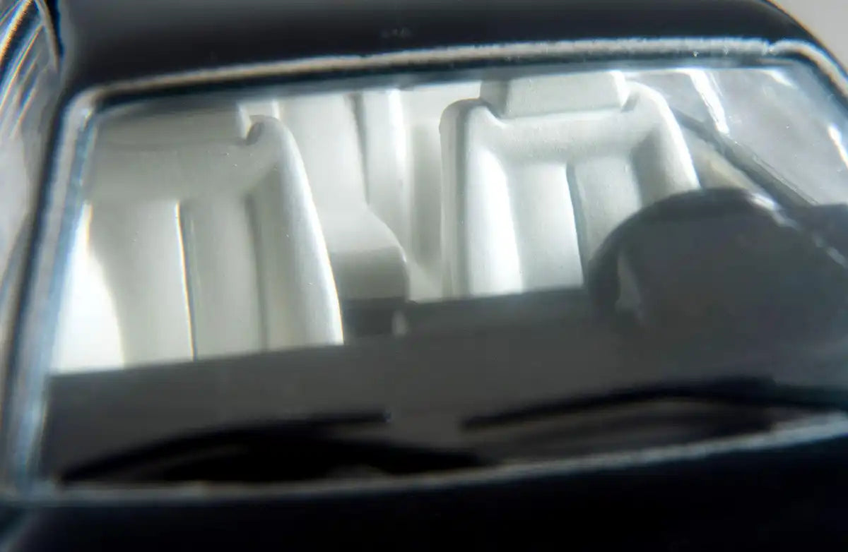 Tomytec Tomica Limited Vintage Neo 1/64 Scale Black Ferrari 412 Finished Model- Japan Figure Store - #1 Bring To You The Best Japanese Goods