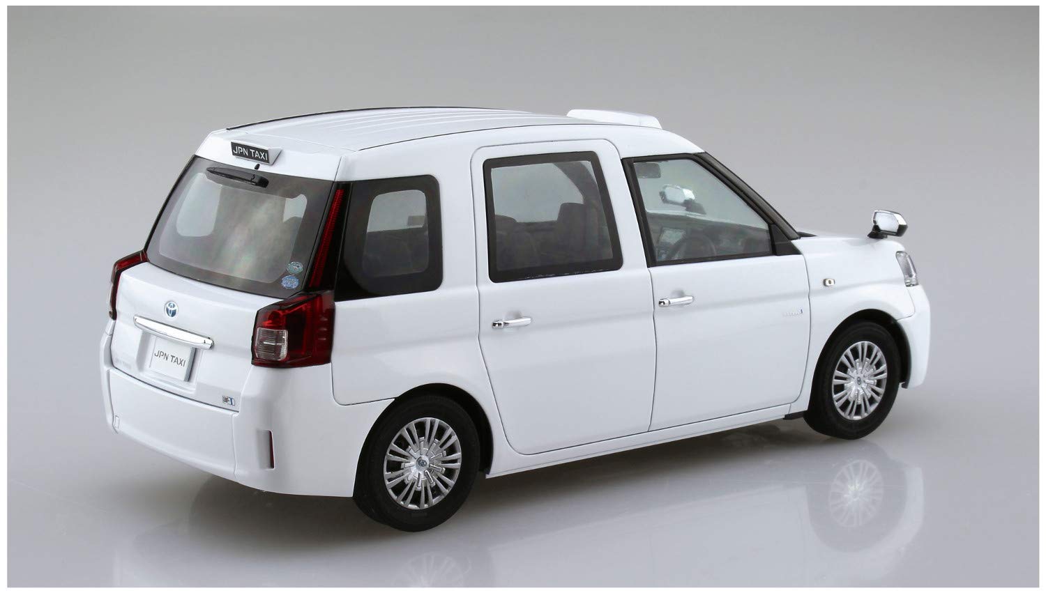 AOSHIMA The Model Car 1/24 Toyota Ntp10 Jpn Taxi '17 Super White Ii Plastic Model- Japan Figure Store - #1 Bring To You The Best Japanese Goods