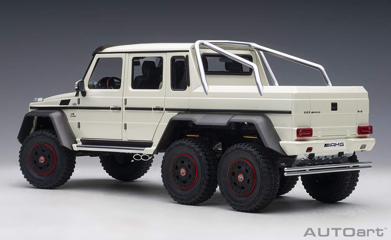 Autoart 1/18 Mercedes-Benz G63 AMG 6X6 Pearl White 76307- Japan Figure Store - #1 Bring To You The Best Japanese Goods