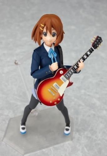 Figma 057 K-on Yui Hirasawa School Uniform Ver. Figure- Japan Figure Store - #1 Bring To You The Best Japanese Goods