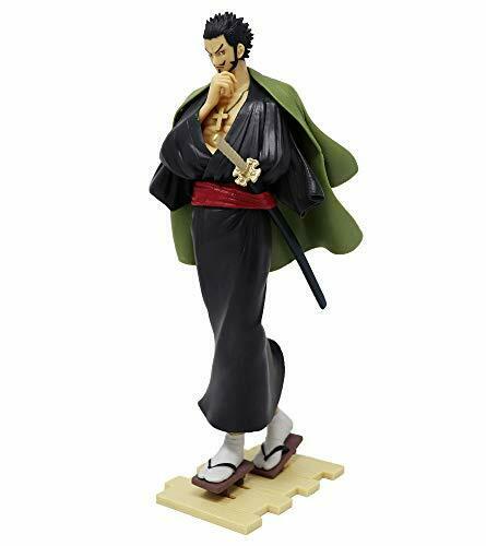 One Piece Treasure Cruise World Journey Vol.3 Dracule Mihawk Figure- Japan Figure Store - #1 Bring To You The Best Japanese Goods