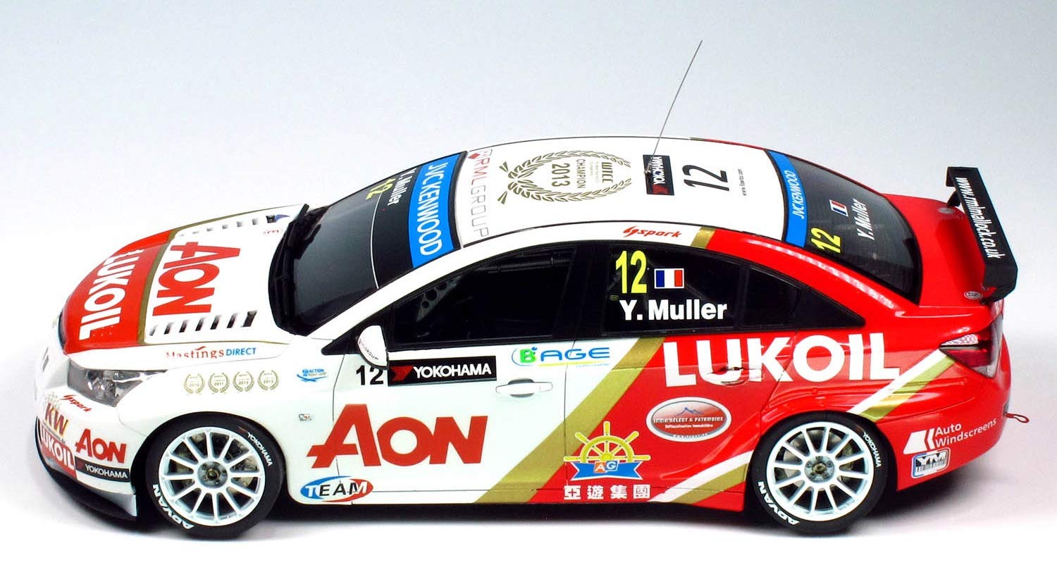 Platz Racing Series 1/24 Chevrolet Cruze 1.6T 13 Wtcc World Champion Scale Racing Car- Japan Figure Store - #1 Bring To You The Best Japanese Goods