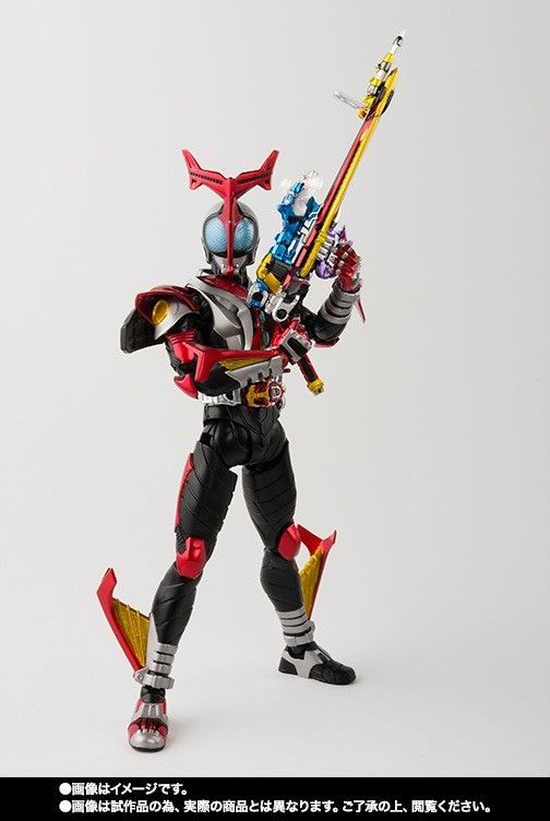 S.h.figuarts Masked Kamen Rider Kabuto Hyper Form Shinkocchou Seihou Renewal- Japan Figure Store - #1 Bring To You The Best Japanese Goods