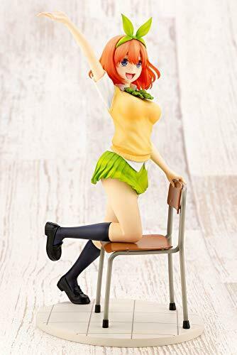 The Quintessential Quintuplets Yotsuba Nakano 1/8 Scale Figure- Japan Figure Store - #1 Bring To You The Best Japanese Goods