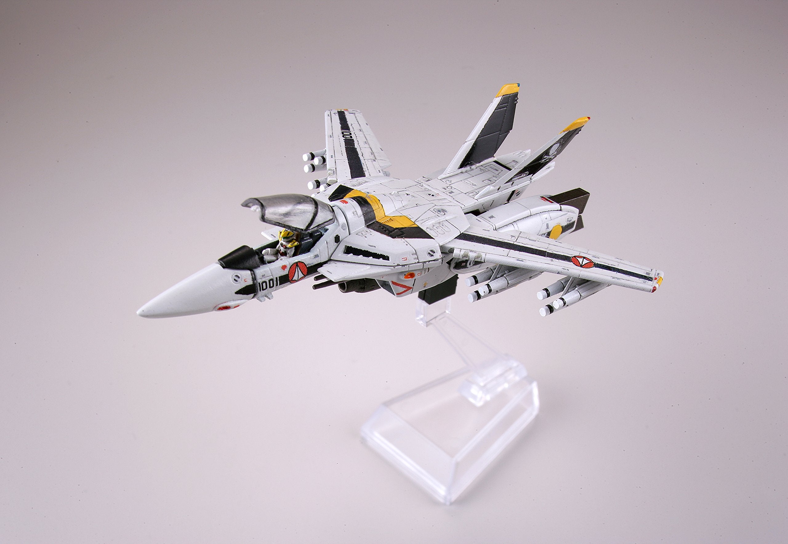 Tomytec 1/144 Scale Macross VF-1S Roy Focker Special Fighter Plastic Model Kit- Japan Figure Store - #1 Bring To You The Best Japanese Goods