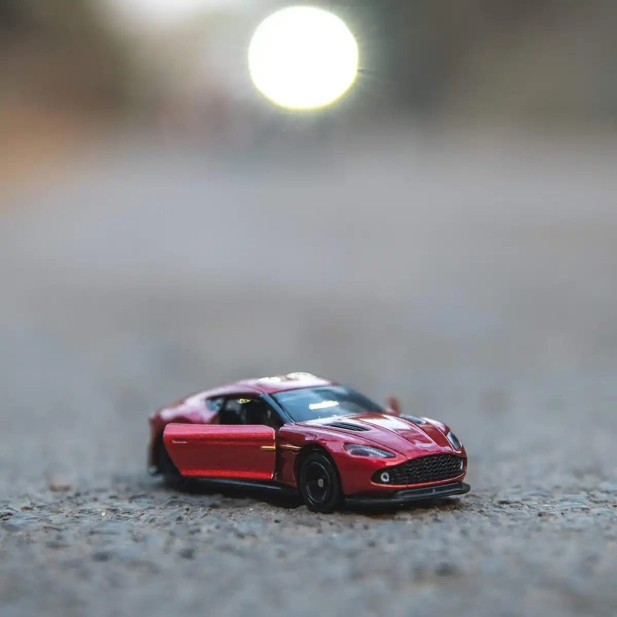 TAKARA TOMY Tomica 10 Aston Martin Vanquish Zagato 798378- Japan Figure Store - #1 Bring To You The Best Japanese Goods