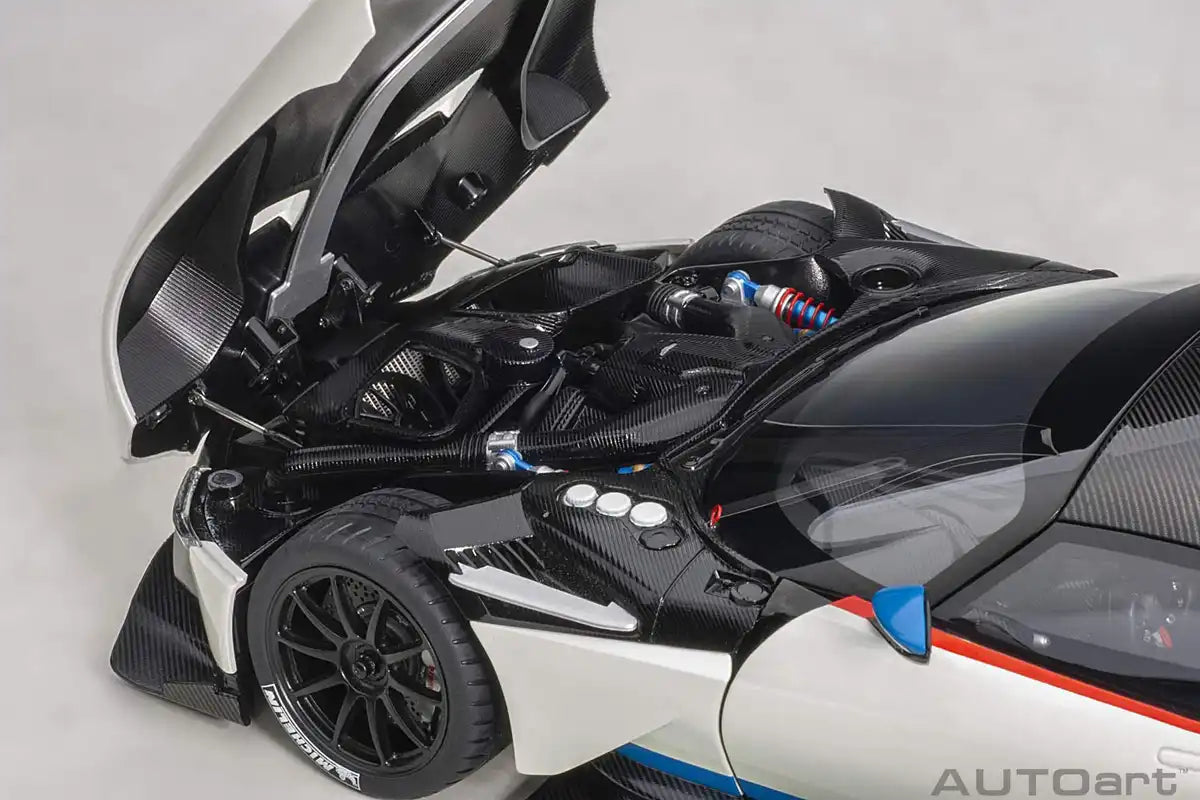 Autoart 1:18 Aston Martin Vulcan White/Blue/Red- Japan Figure Store - #1 Bring To You The Best Japanese Goods