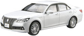 Aoshima 1/24 Toyota Crown Royal Saloon G 2015 Model- Japan Figure Store - #1 Bring To You The Best Japanese Goods