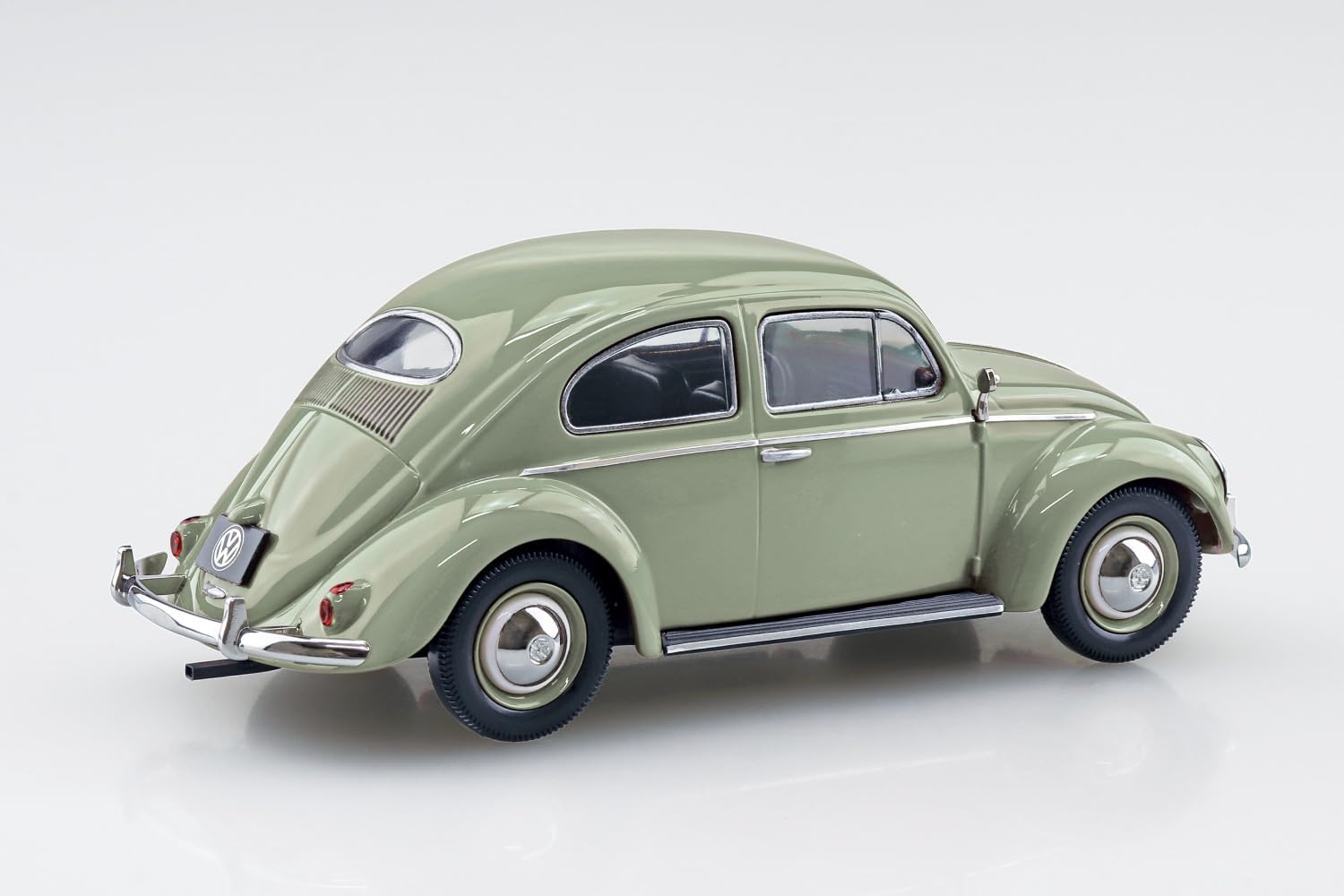 Aoshima 1/32 Rakupla Volkswagen Beetle Lead Green Model Kit