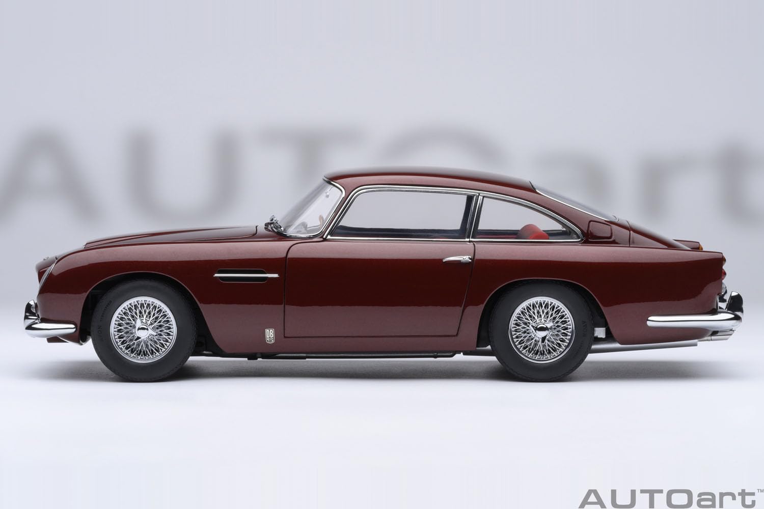 Autoart 1/18 Aston Martin DB5 Dark Red Metallic Model 70289