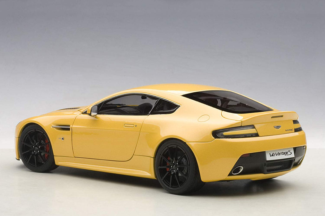 Autoart 1/18 Aston Martin V12 Vantage S 2015 Diecast Model Yellow- Japan Figure Store - #1 Bring To You The Best Japanese Goods