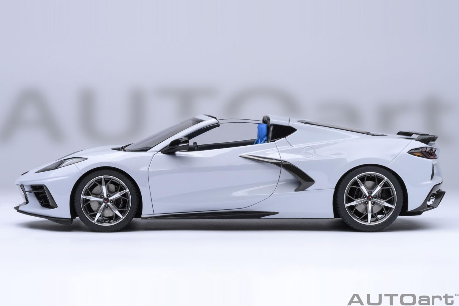 Autoart 1/18 Chevrolet Corvette C8 Stingray Z51 Gray Metallic Model Car