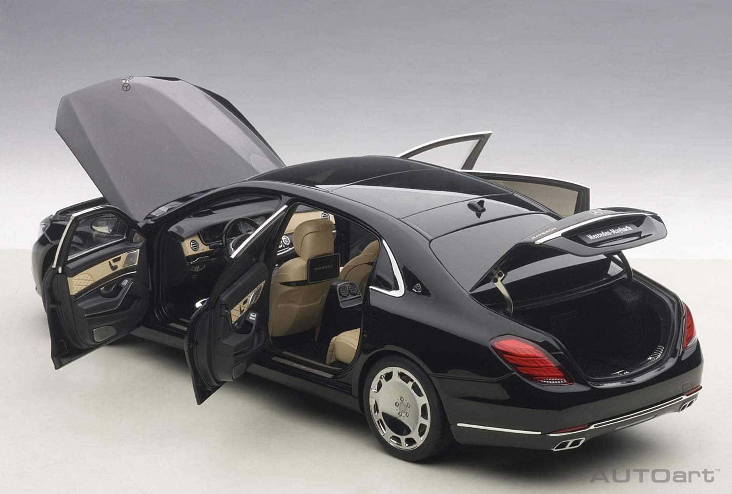 Autoart 1/18 Scale Mercedes-Maybach S 600 Black Model Car- Japan Figure Store - #1 Bring To You The Best Japanese Goods