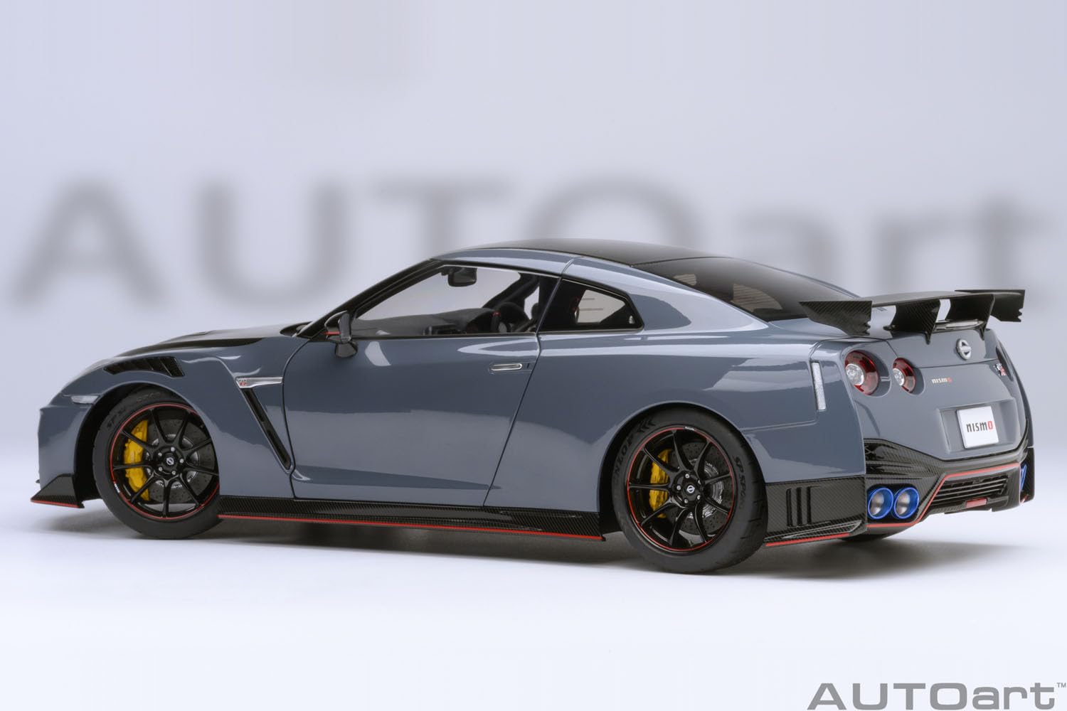 Autoart 1/18 Nissan GT-R R35 Nismo Stealth Gray Special Edition Model