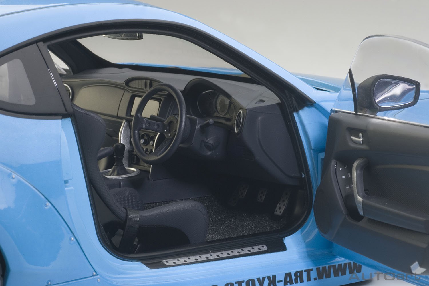 Autoart 1/18 Rocket Bunny 86 Metallic Sky Blue Black Wheels Model Car- Japan Figure Store - #1 Bring To You The Best Japanese Goods