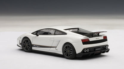Autoart 1/43 Lamborghini Gallardo LP570-4 Superleggera White Model Car- Japan Figure Store - #1 Bring To You The Best Japanese Goods