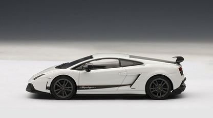 Autoart 1/43 Lamborghini Gallardo LP570-4 Superleggera White Model Car- Japan Figure Store - #1 Bring To You The Best Japanese Goods