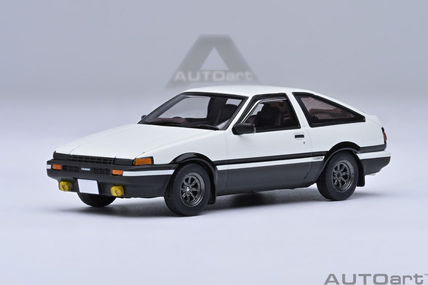 Autoart 1/64 Toyota Sprinter Trueno AE86 Initial D with Tofu Parts 20031