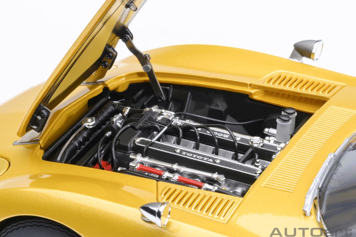 Autoart Toyota 2000Gt 1967 Gold Diecast Model 79549 Collectible Car