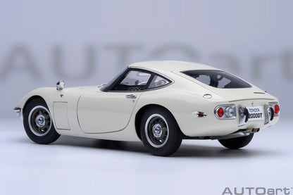 Autoart Toyota 2000Gt 1967 White Model 79546 - Diecast Car Replica