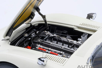 Autoart Toyota 2000Gt 1967 White Model 79546 - Diecast Car Replica