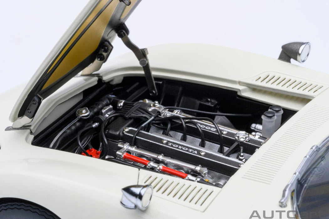 Autoart Toyota 2000GT 1967 Blanche Modèle 79546 - Réplique de voiture en métal moulé sous pression