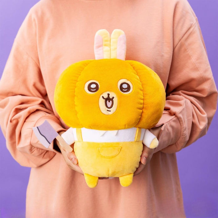 Peluches mignonnes de lapin et d'écureuil volant en costume de citrouille