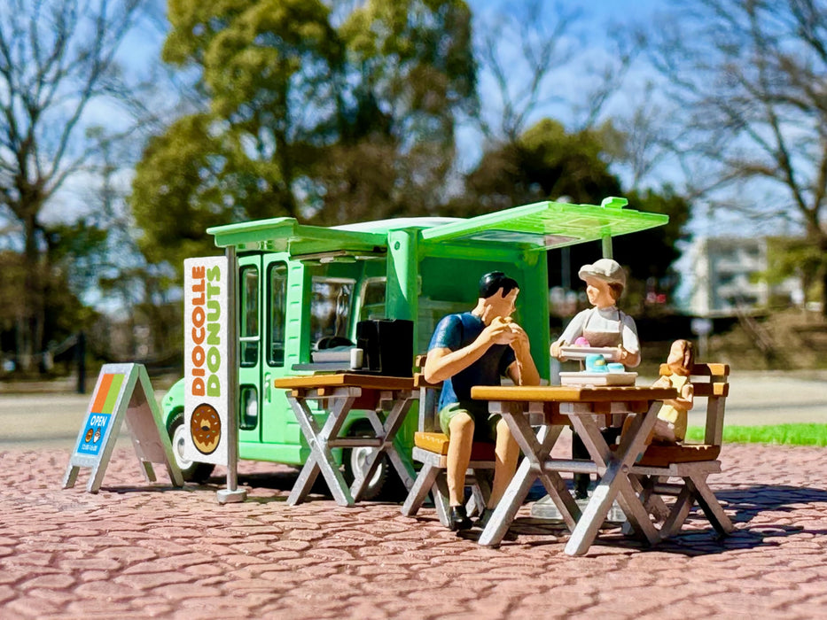 Tomytec 1/64 Scale Donut Shop Set with Die-Cast Car and Figures- Japan Figure Store - #1 Bring To You The Best Japanese Goods