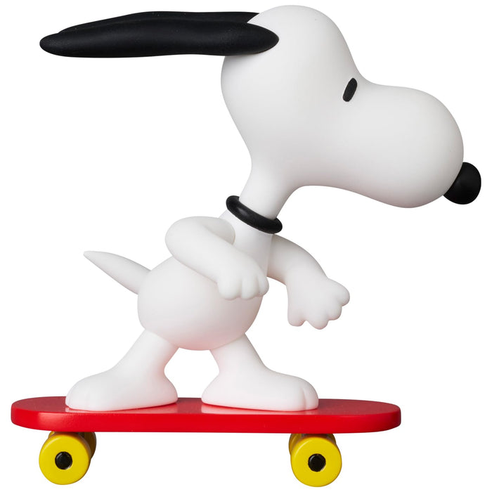 Medicom Toy UDF No.824 Peanuts Series 17 Skateboard Snoopy Figure- Japan Figure Store - #1 Bring To You The Best Japanese Goods