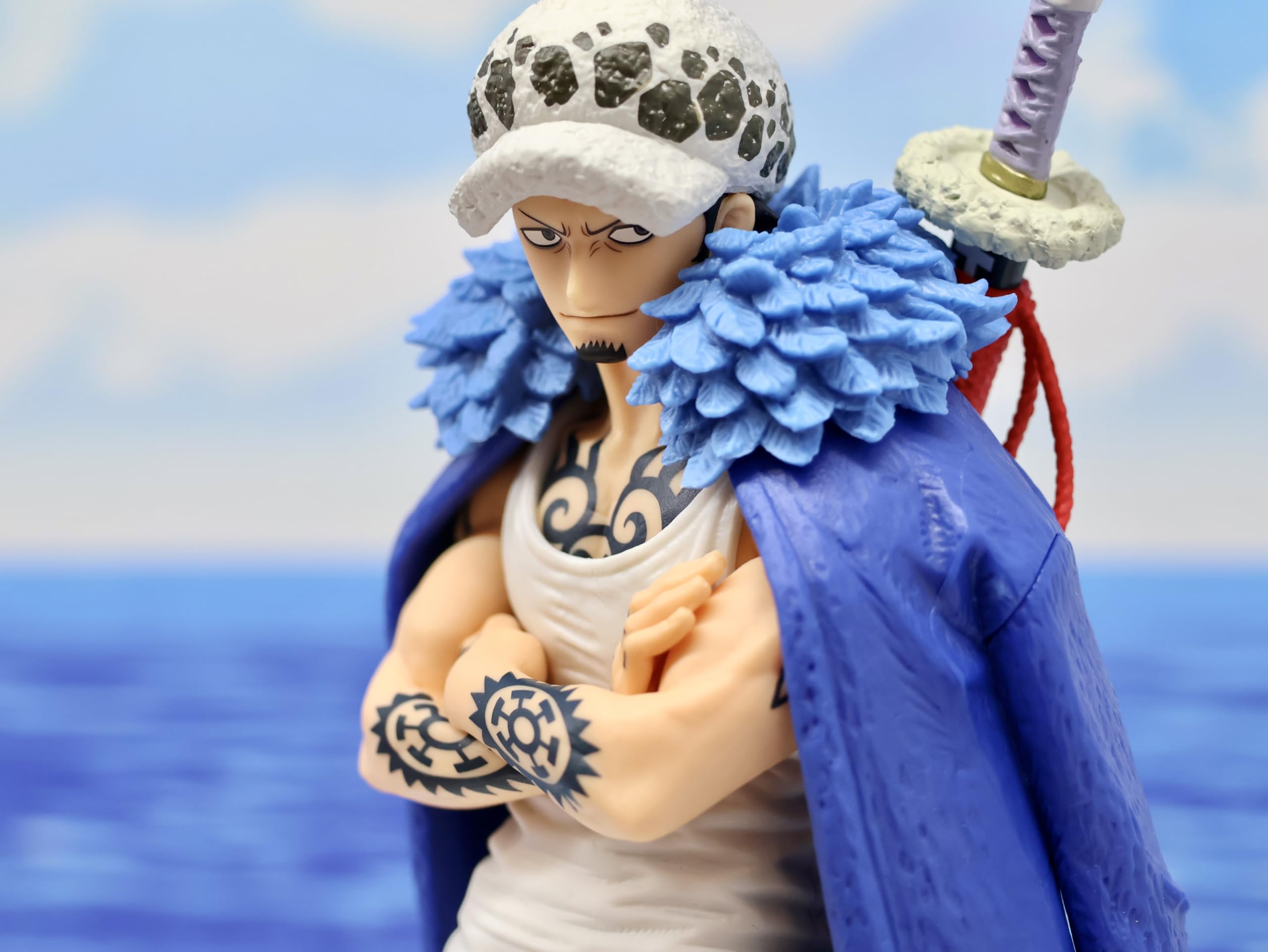 Bandai Spirits One Piece King of Artist Trafalgar Law Figure 23cm Collectible- Japan Figure Store - #1 Bring To You The Best Japanese Goods