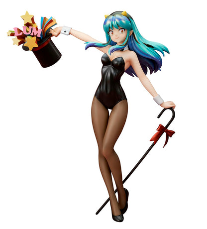 Figurine Quesq Lum Bunny Girl 1/7ème échelle en PVC pré-peint, tirée de Urusei Yatsura.