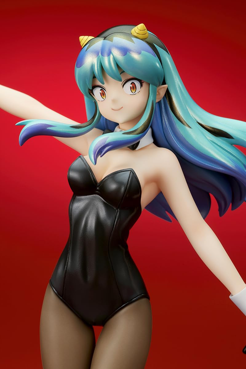 Figurine Quesq Lum Bunny Girl 1/7ème échelle en PVC pré-peint, tirée de Urusei Yatsura.