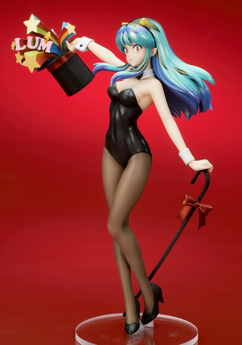 Figurine Quesq Lum Bunny Girl 1/7ème échelle en PVC pré-peint, tirée de Urusei Yatsura.