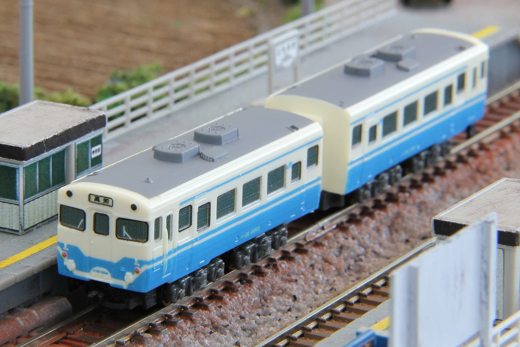 Rokuhan Z Gauge Shorty Kiha58 - Shikoku Color Diesel Railway Model Car- Japan Figure Store - #1 Bring To You The Best Japanese Goods