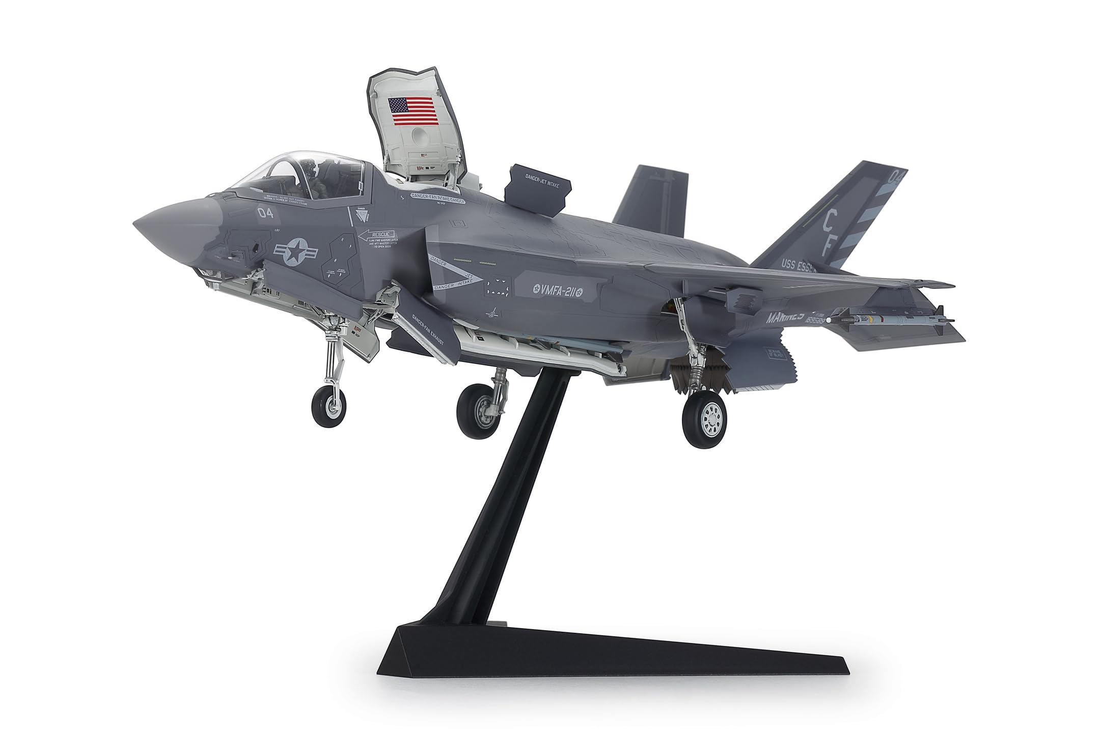 Tamiya 1/72 F-35B Lightning II Model Kit Warbird Series 60793