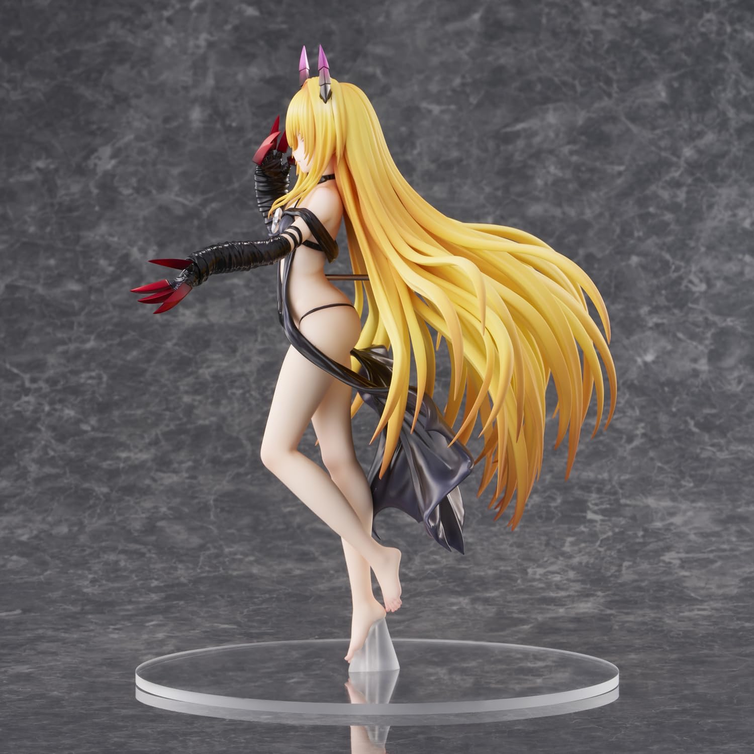 Union Creative To Love-Ru Darkness Golden Darkness 1/6 Scale PVC Figure- Japan Figure Store - #1 Bring To You The Best Japanese Goods