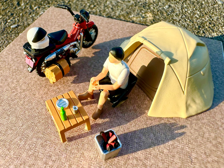 Tomytec Geocolle 64 Car Snap 30A Solo Camping Set with Honda CT125 Hunter Cub