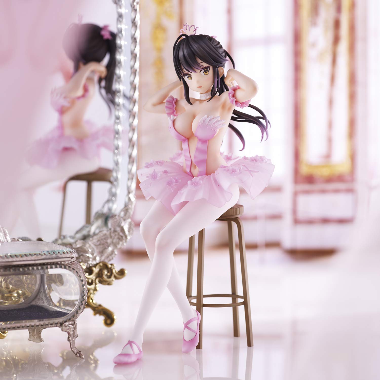 Figurine à l'échelle non précisée en PVC et ABS, représentant une jeune fille à queue de cheval en costume de ballet flamenco, de la marque Union Creative.