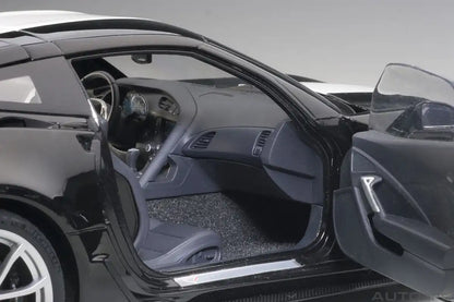 Autoart 1/18 Corvette C7 Gransport Black/White/Yellow- Japan Figure Store - #1 Bring To You The Best Japanese Goods