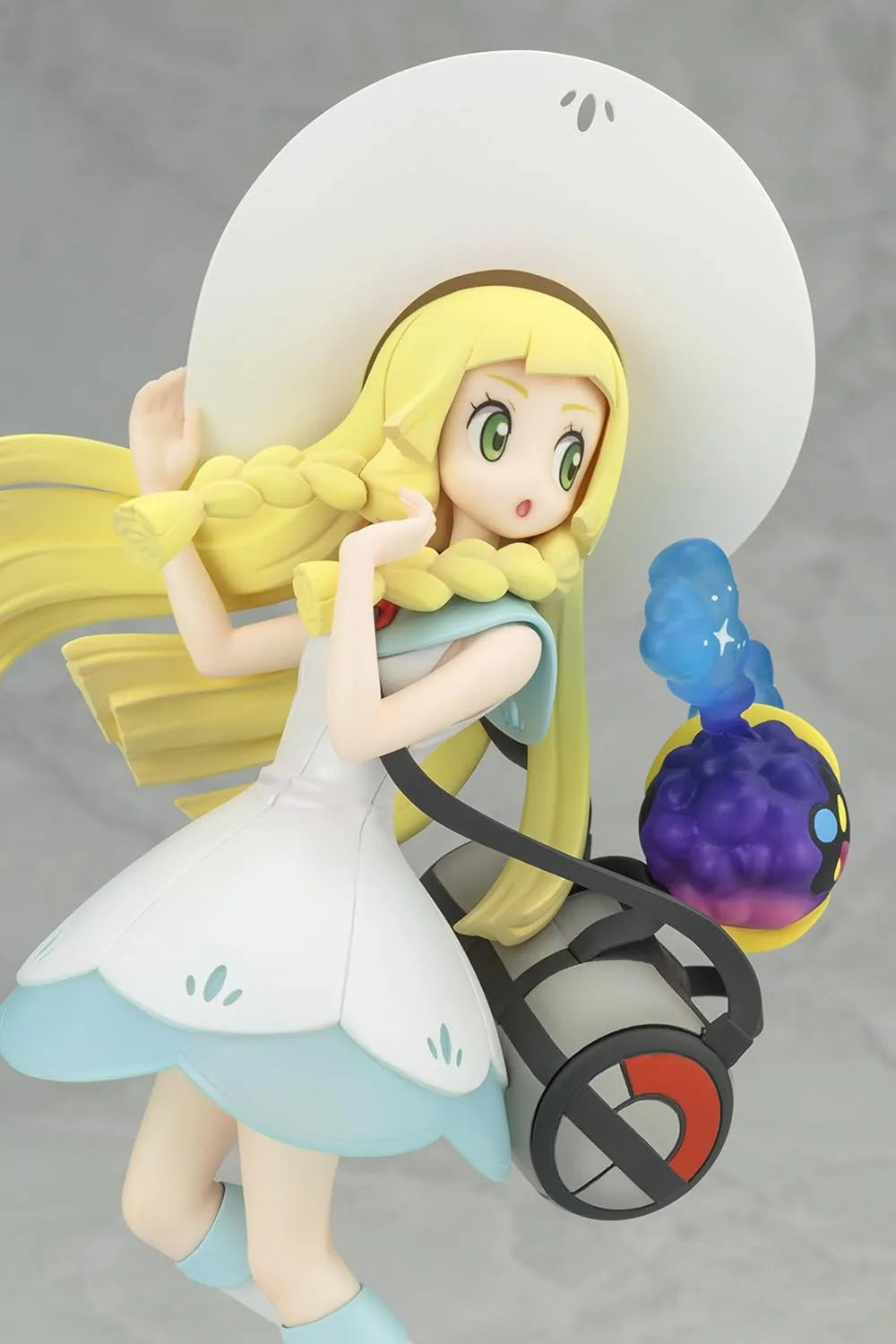 Pokemon Lillie and Cosmog Figure 1/8 Scale PVC ABS Painted