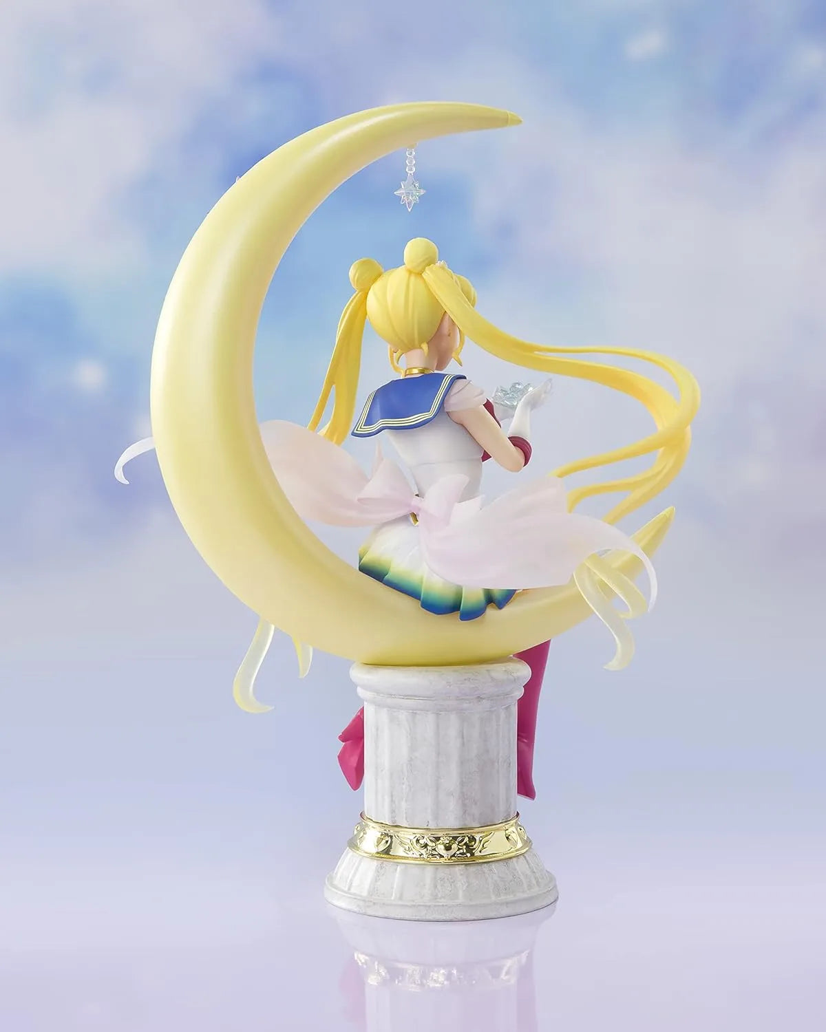 Tamashii Nations Figuarts Zero Super Sailor Moon with Silver Crystal
